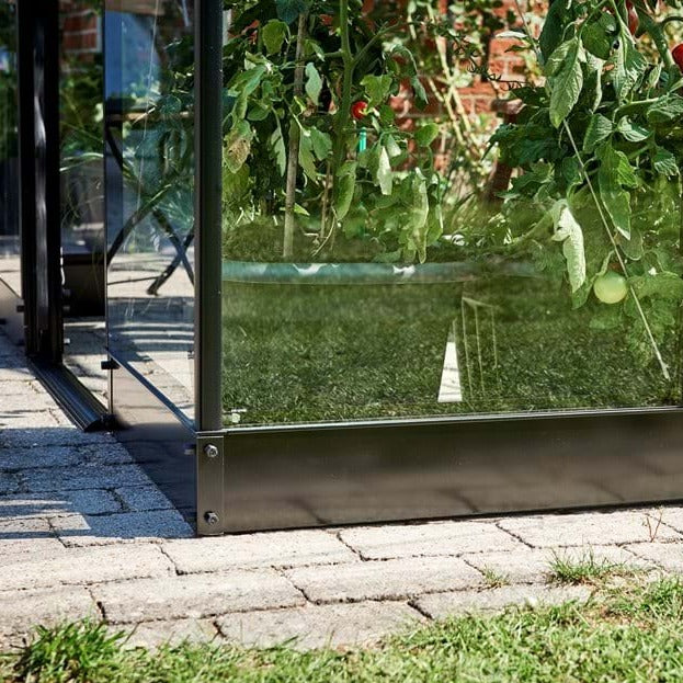 Halls Qube Greenhouse (6189169082561)