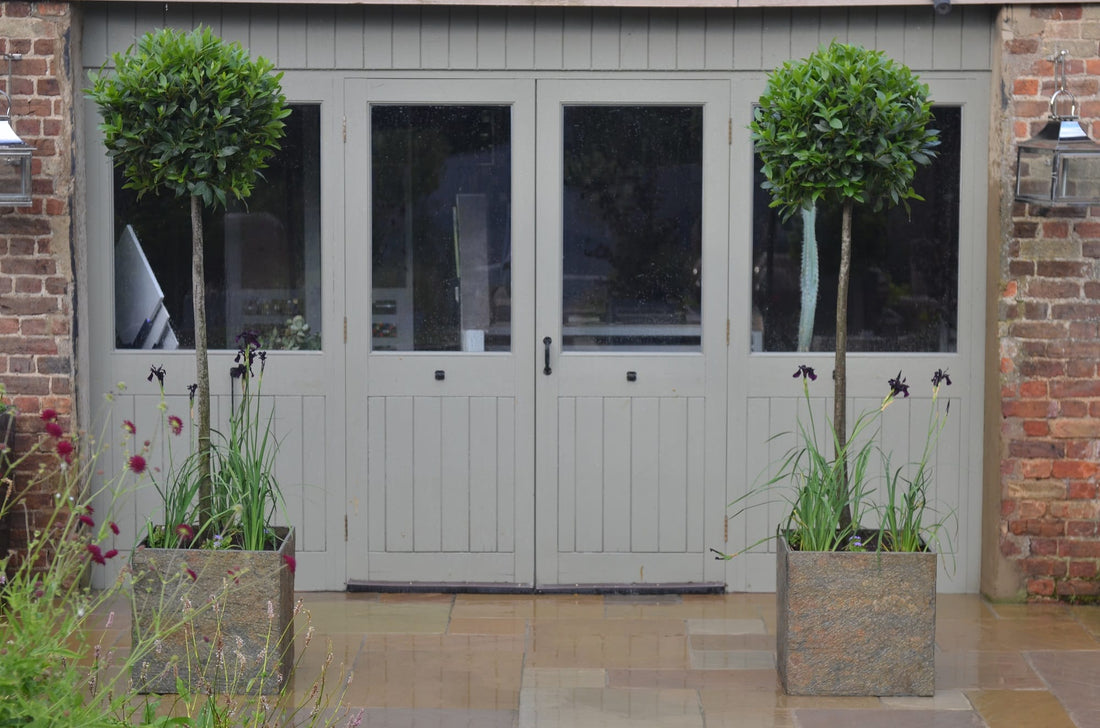 Stone Garden Planters for Timeless Outdoor Style