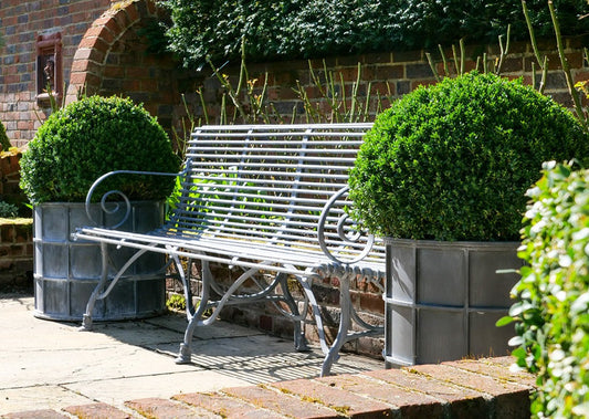 Our Guide To Arras Outdoor Dining Furniture