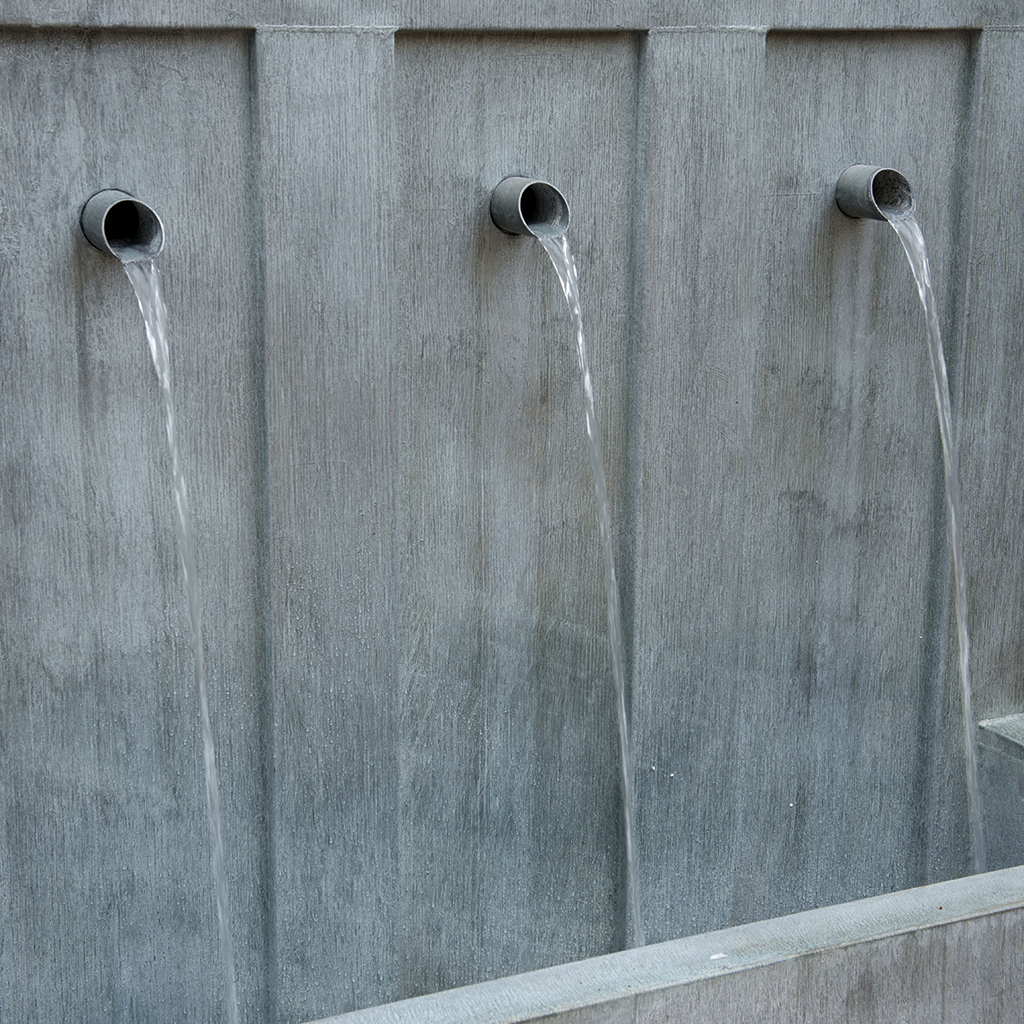 Galvanised Zinc Enzo Water Fountain