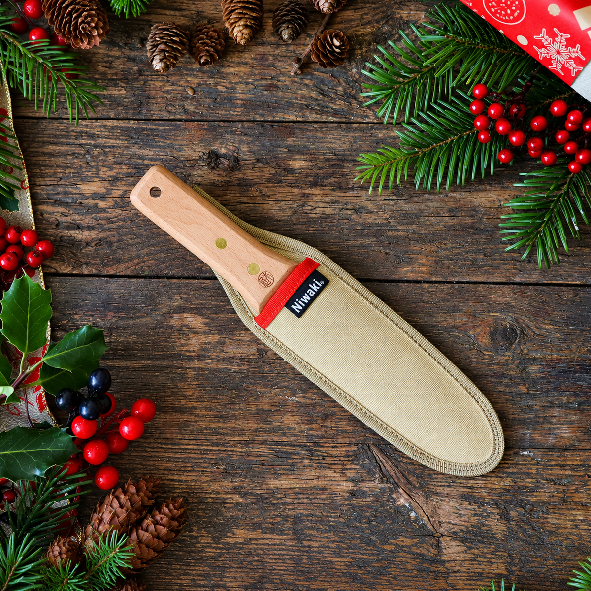 Niwaki Hori Hori Pro Japanese Trowel & Canvas Holster