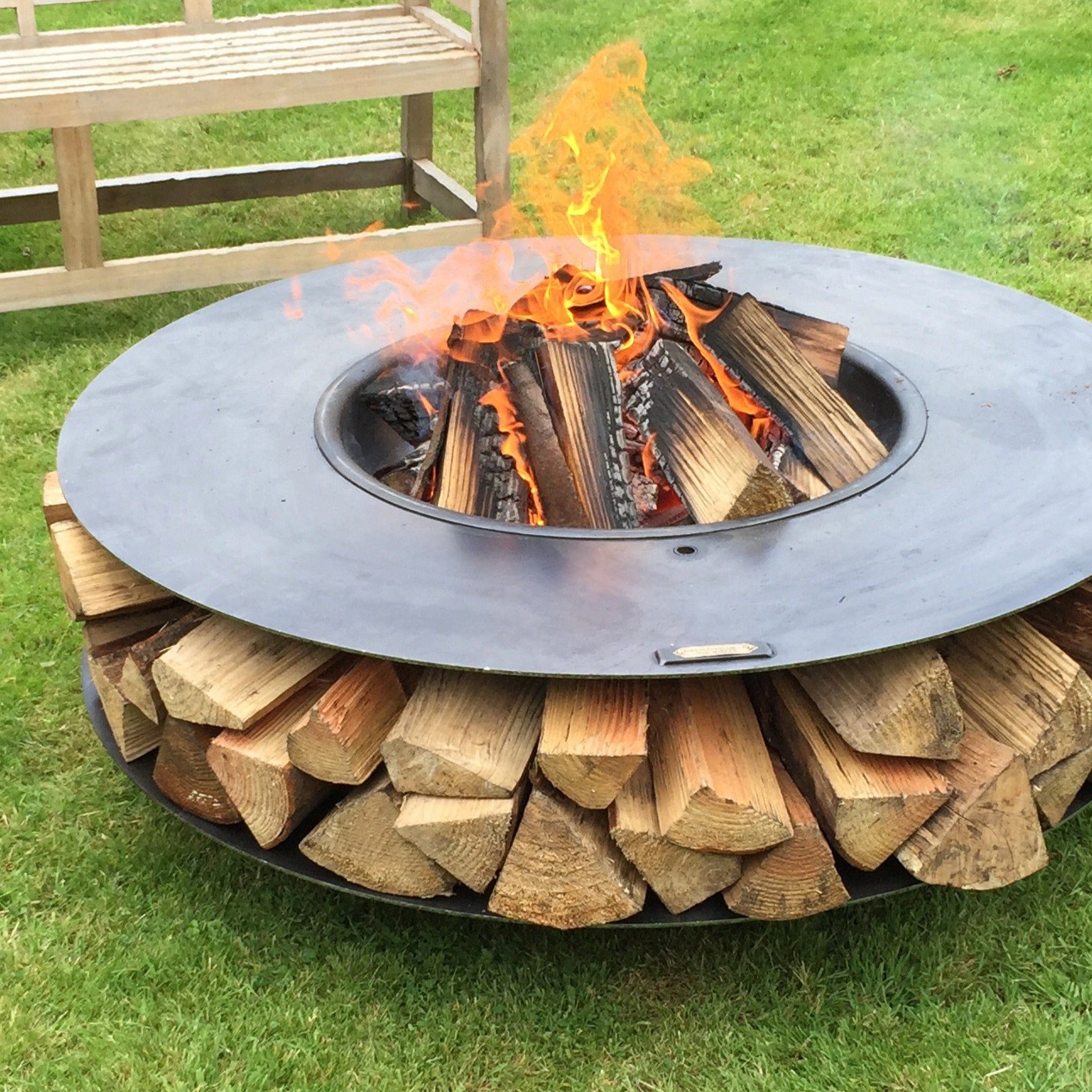 Flat Ring of Logs Fire Pit 120 (7707071774913)