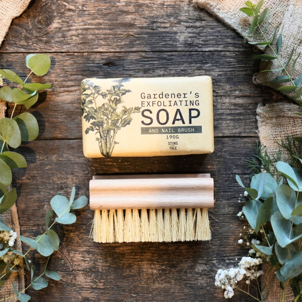 Gardener’s exfoliating soap and nail brush