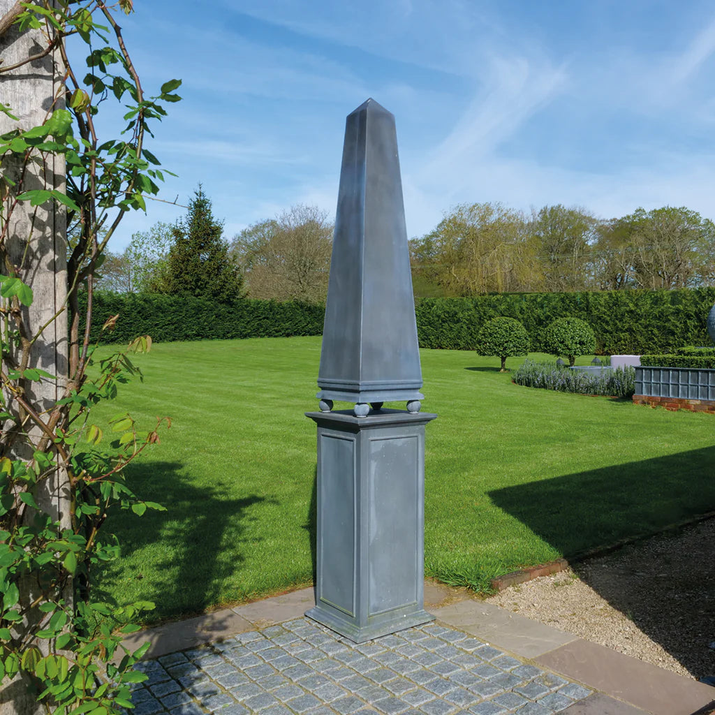 Galvanised Zinc Pyramid Obelisk (10597322752193)