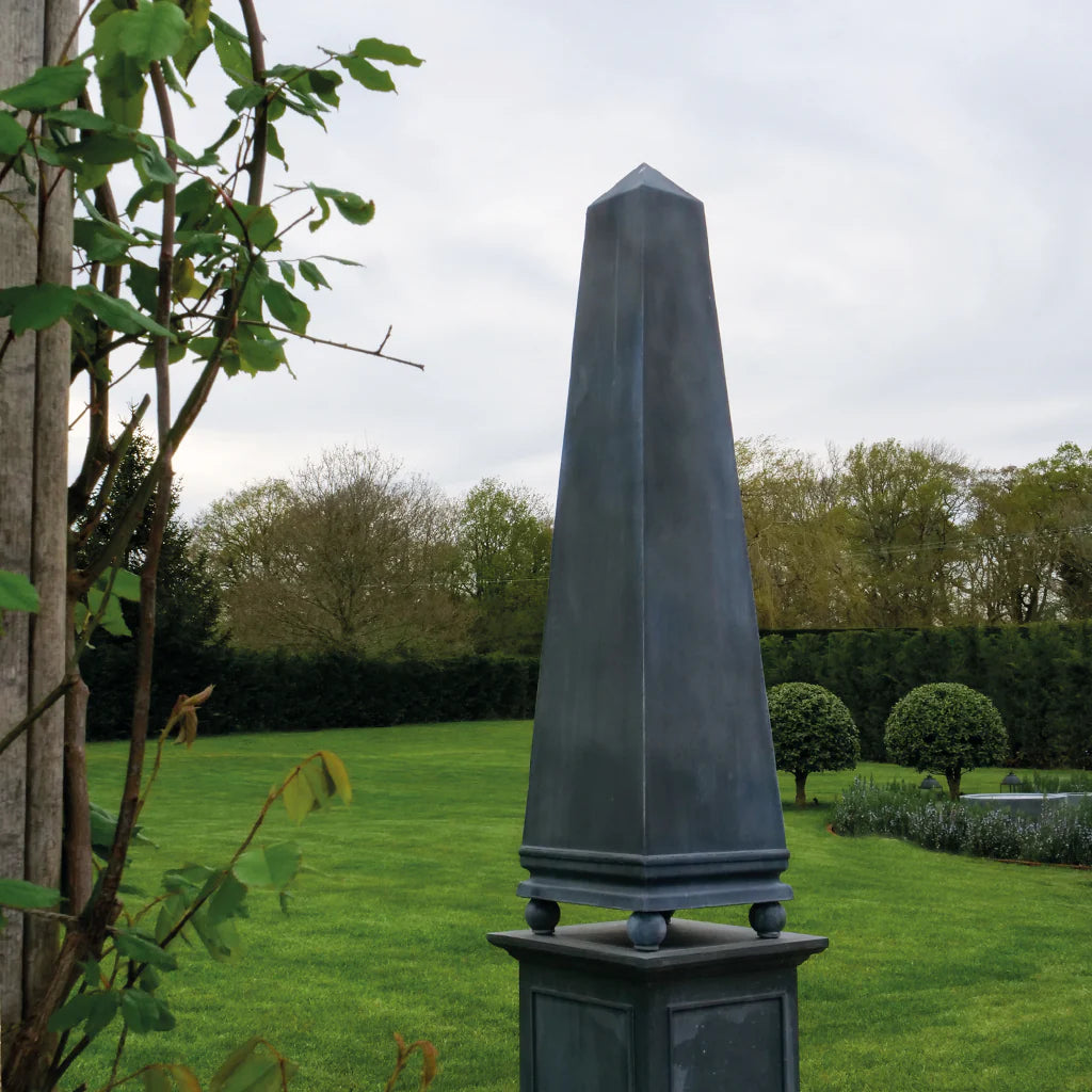 Galvanised Zinc Pyramid Obelisk (10597322752193)