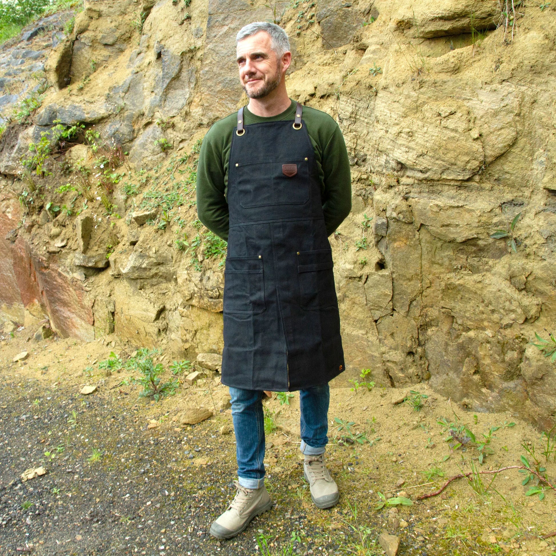 ALASKAN MAKER Gardener's long split apron