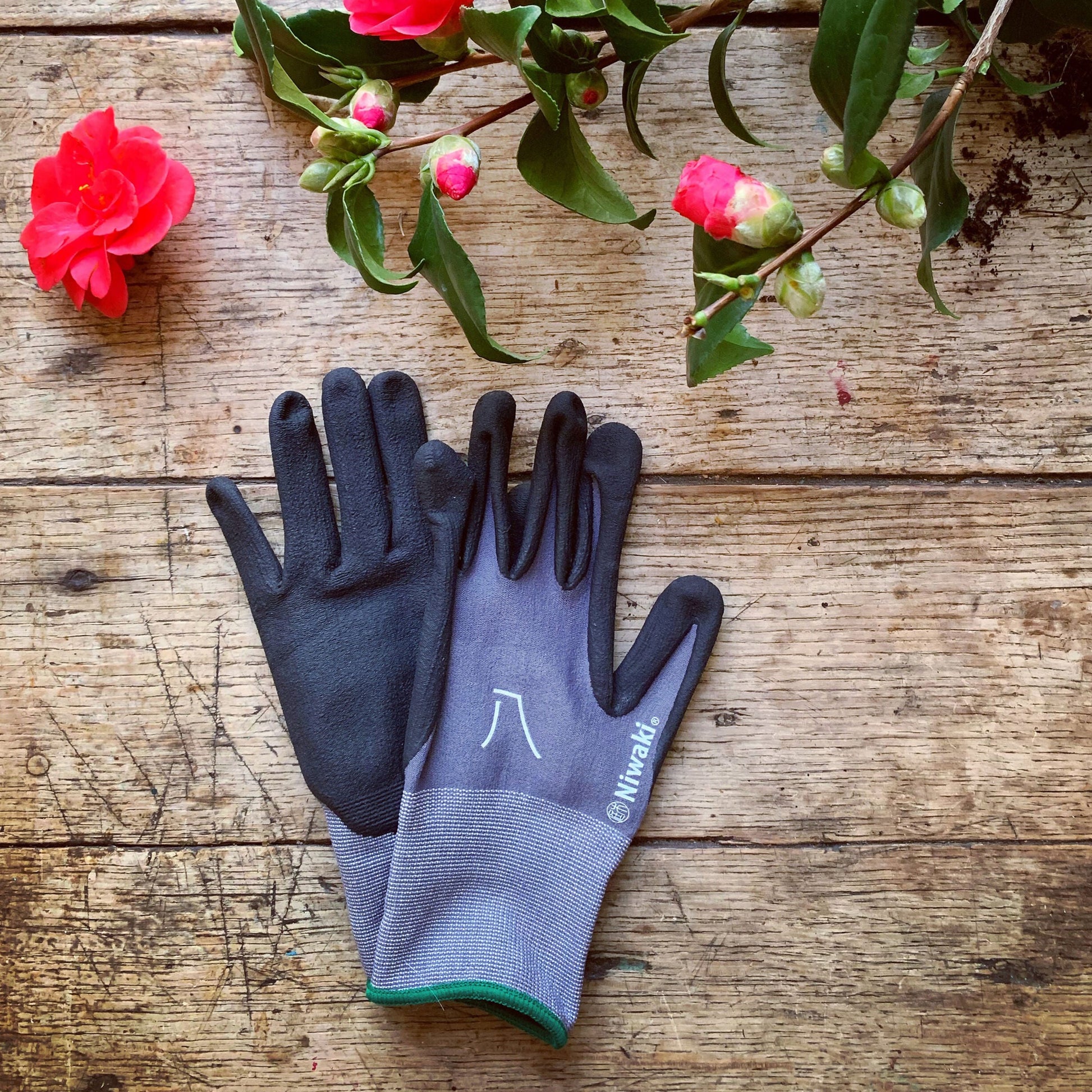 nitrile gardening gloves uk Niwaki Nitrile Grip Gardening Gloves